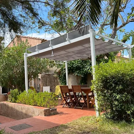 La Maison Et Son Adorable Jardin Clos Сasa de vacaciones