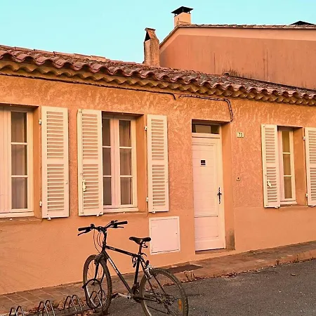 La Maison Et Son Adorable Jardin Clos Porquerolles