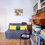 La Maison Et Son Jardin Clos