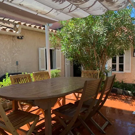 La Maison Et Son Adorable Jardin Clos Casa vacanze *