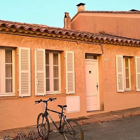 La Maison Et Son Jardin Clos ポルクロール