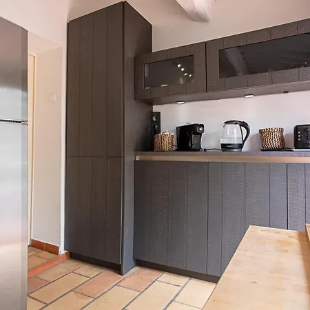 بيت للعطل La Maison Et Son Jardin Clos بوركيرول